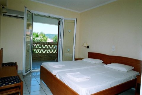 49 bedrooms Hotel in Zakynthos, Greece No. 24781 21