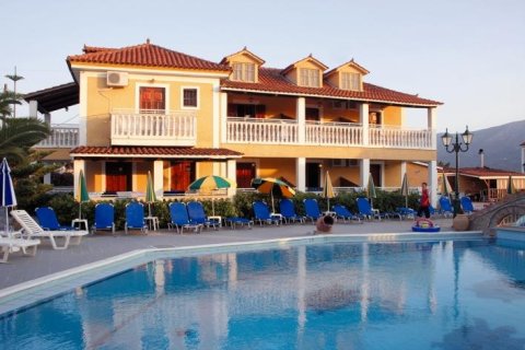 49 bedrooms Hotel in Zakynthos, Greece No. 24781 6