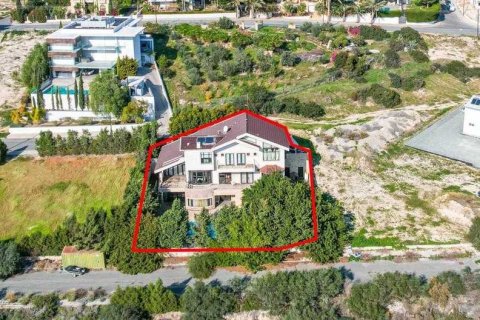 4 dormitorios Villa en Mouttagiaka, Cyprus No. 39918 1