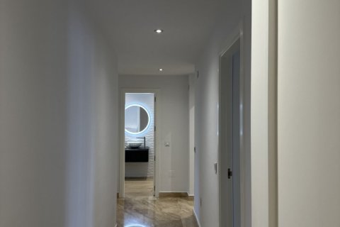 4 dormitorios Apartment en Estepona, Spain No. 27280 8