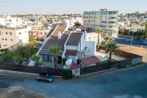 4 chambres House à Aglantzia, Cyprus No. 29599 1