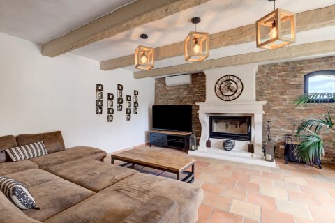 4 dormitorios Villa en Chateauneuf-Grasse, France No. 67937 4