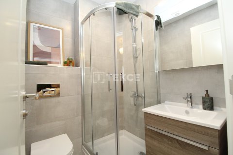 3+1 Apartment in Istanbul, Turkey No. 11245 23