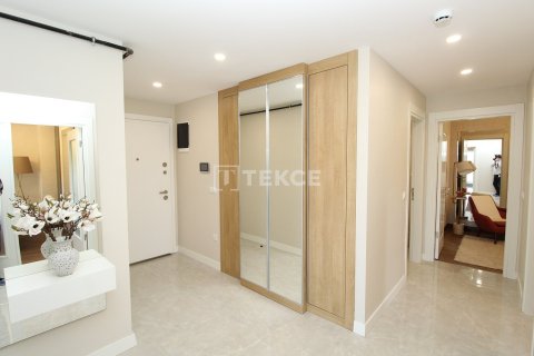 3+1 Apartment en Istanbul, Turkey No. 11245 20