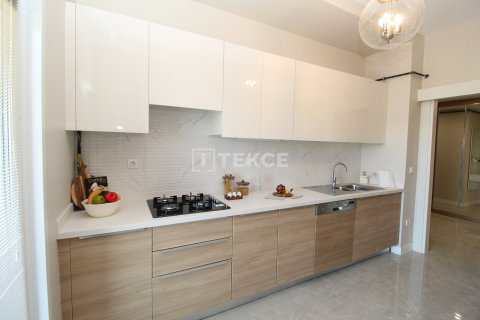 3+1 Apartment en Istanbul, Turkey No. 11245 15