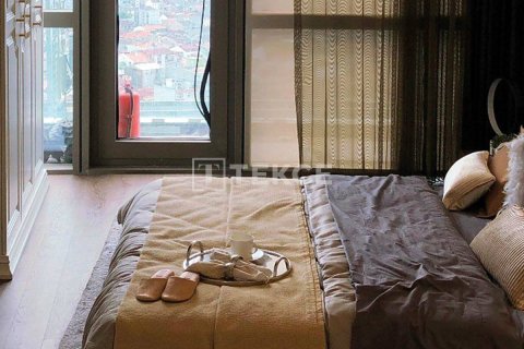 3+1 Apartment in Istanbul, Turkey No. 11184 7