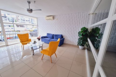 2 dormitorios Apartment en Panamá, Panama No. 70648 10