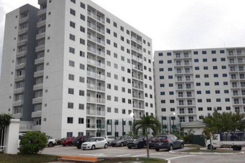 3 dormitorios Apartment en Panamá, Panama No. 70641 8