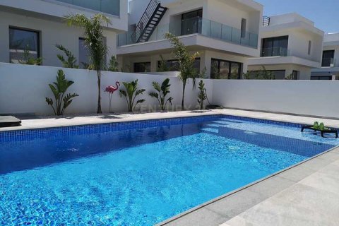 4 bedrooms House in Larnaca, Cyprus No. 63164 10