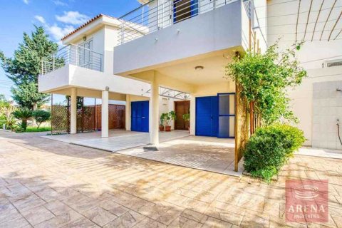 6 bedrooms Villa in Protaras, Cyprus No. 63158 4