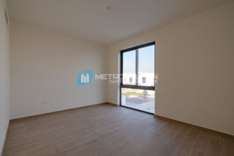 3 bedrooms Townhouse in Al Ghadeer, UAE No. 7393 13