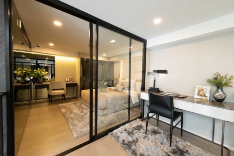 3 bedrooms Condo  in Bangkok, Thailand No. 1020 9