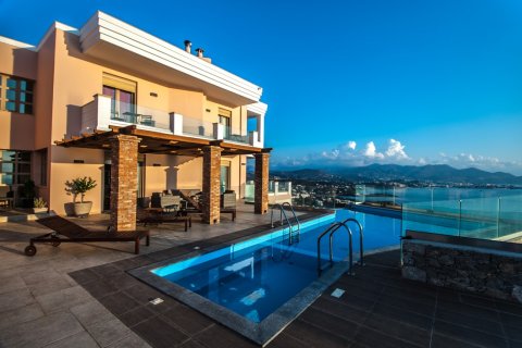 6 bedrooms Villa in Agios Nikolaos, Greece No. 57756 1