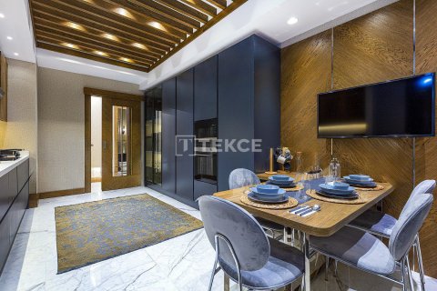 3+1 Apartment in Izmir, Turkey No. 17637 17