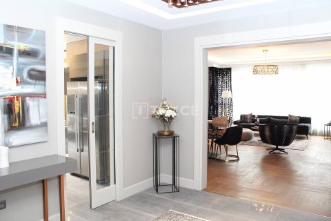 4+1 Apartment in Ankara, Turkey No. 11142 21