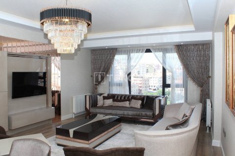 4+1 Apartment in Ankara, Turkey No. 11144 12