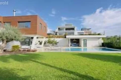 6 bedrooms Villa in Agios Tychonas, Cyprus No. 29324 4