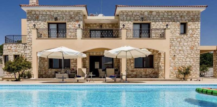 4 dormitorios Villa en Thrinia, Cyprus No. 76396