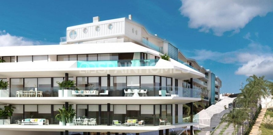 4 bedrooms Penthouse in Fuengirola, Spain No. 76394