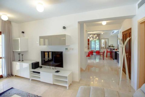 3 dormitorios House en Paphos, Cyprus No. 42646 5