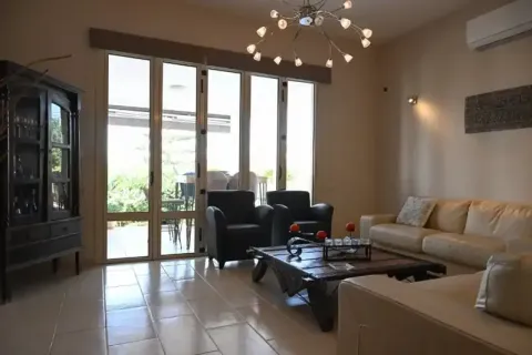 5 bedrooms Villa in Mesa Chorio, Cyprus No. 63099 8