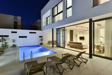 3 dormitorios House en Pernera, Cyprus No. 63127 1