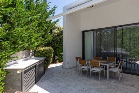 3 bedrooms Villa in Paphos, Cyprus No. 63098 4