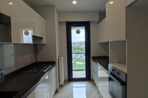 2+1 Appartement à Istanbul, Turkey No. 14868 4