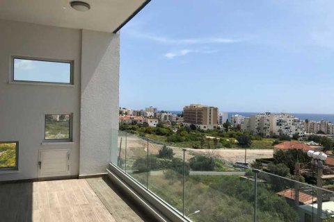 2 dormitorios Apartment en Agios Tychonas, Cyprus No. 34982 1