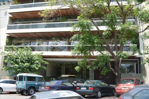 650m² Commercial property en Athens, Greece No. 49404 1