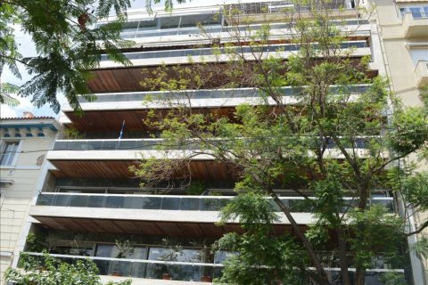 650m² Commercial property en Athens, Greece No. 49404 3