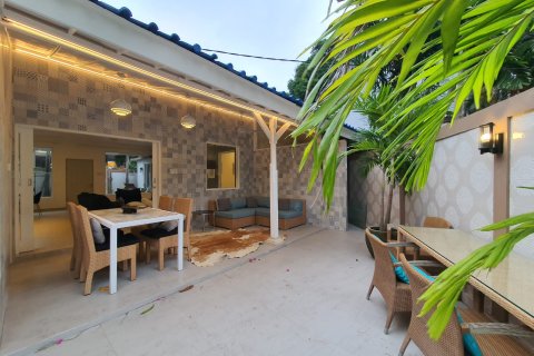 2 bedrooms Villa in Seminyak, Indonesia No. 23312 13