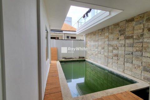 4 bedrooms Villa in Jimbaran, Indonesia No. 23252 7