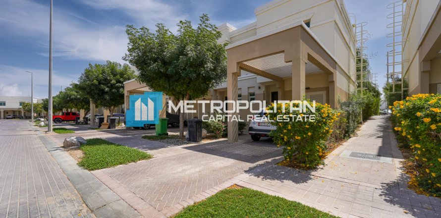 2 bedrooms Townhouse in Al Ghadeer, UAE No. 22415