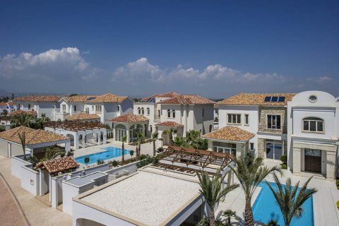 6 dormitorios Villa en Larnaca, Cyprus No. 49937 11