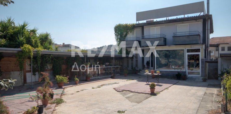 7 bedrooms Building in Magnesia, Greece No. 27982