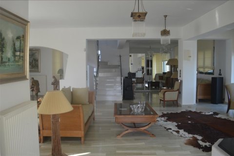 4 bedrooms Villa in Kalyvia Thorikou, Greece No. 59130 8