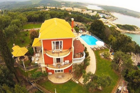 5 bedrooms Villa in Corfu, Greece No. 59115 5