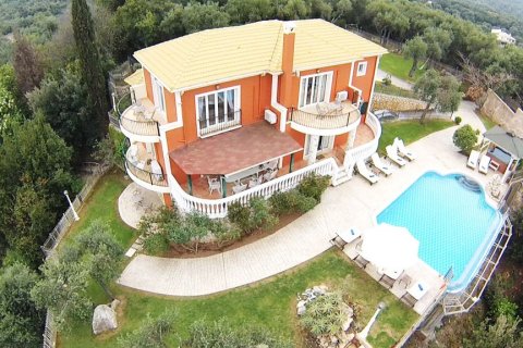 5 bedrooms Villa in Corfu, Greece No. 59115 2