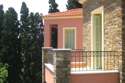 198m² Villa à Andros, Greece No. 59132 11