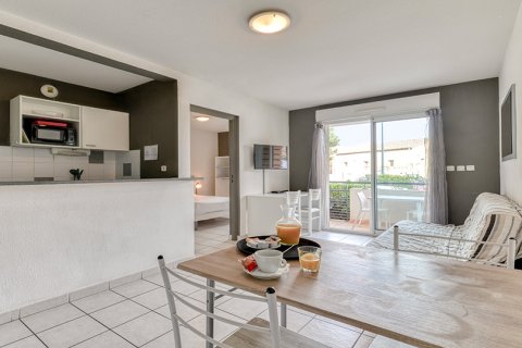 37m² Apartment in Beziers, France No. 69457 9