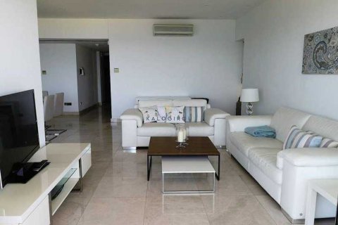 3 bedrooms Apartment in Larnaca, Cyprus No. 34199 4