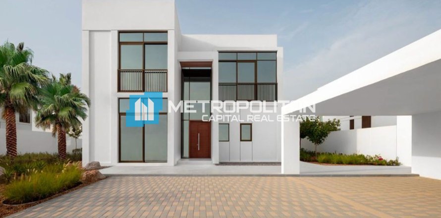 4 dormitorios Villa en Abu Dhabi, UAE No. 5390