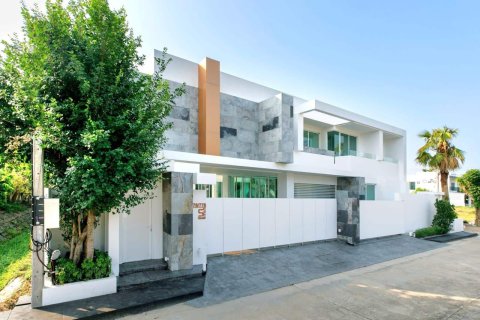 8 dormitorios House en Chiang Mai, Thailand No. 1472 1