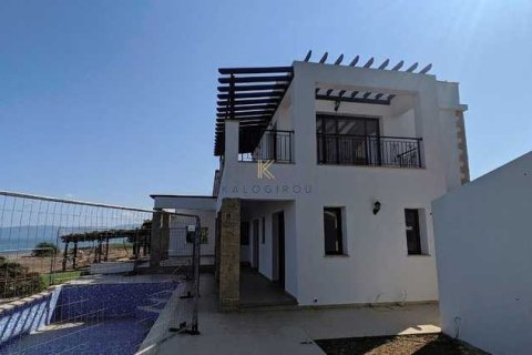 3 bedrooms House in Neo Chorio, Cyprus No. 52619 13