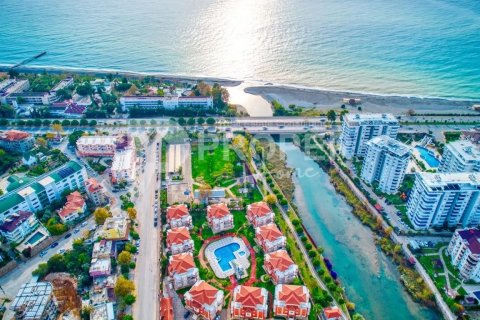 5 rooms Apartment in Alanya, Turkey No. 14055 1