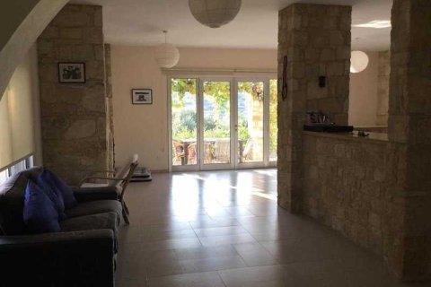 5 bedrooms Villa in Paramytha, Cyprus No. 77236 16