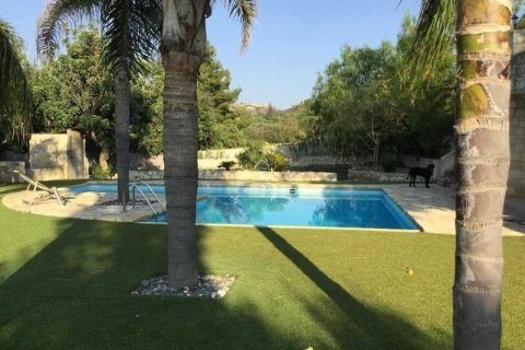 5 bedrooms Villa in Paramytha, Cyprus No. 77236 3