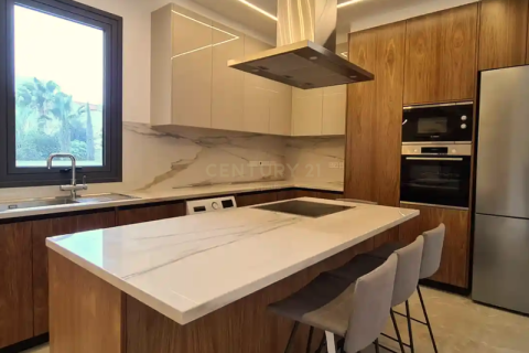 3 bedrooms House in Limassol, Cyprus No. 76796 9