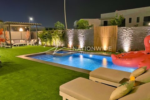 4 bedrooms Villa on the Yas Island, UAE No. 4468 9